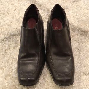 Aerosoles slip on shoes